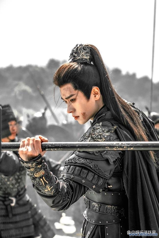 丞磊戏路 从宫尚角到百变男主